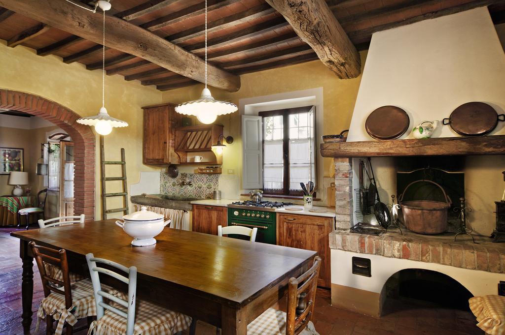 Borgo Dei Cadolingi Apartment Gambassi Terme Bagian luar foto